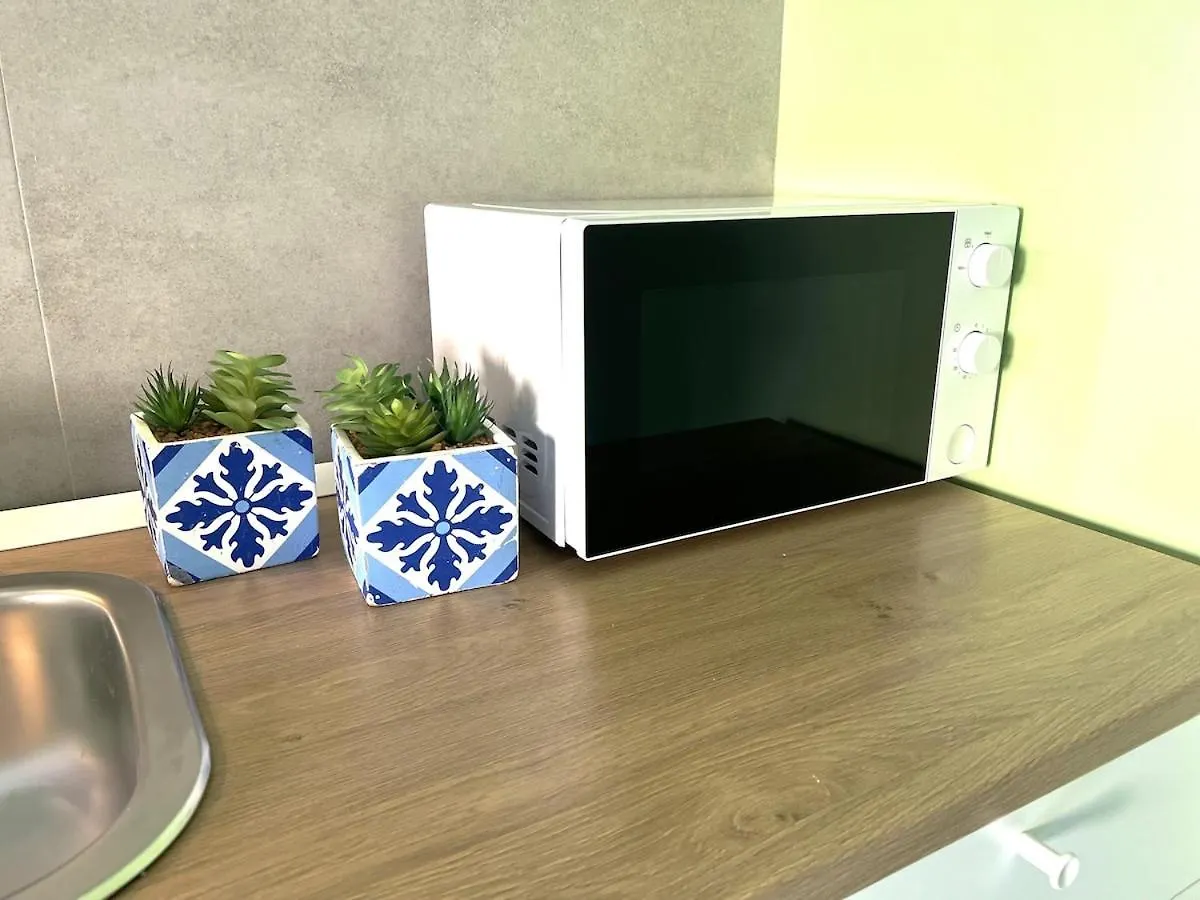 Greta Green Studio باري 0*,