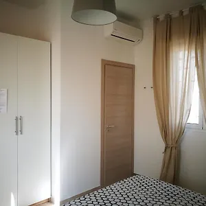 Simply House In Apartament